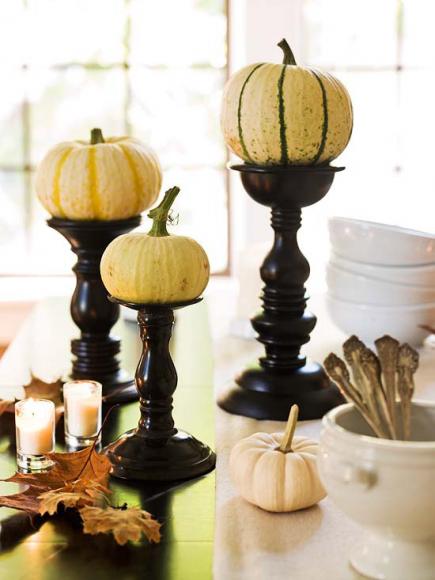 Photo credit http://www.countryliving.com/home-design/decorating-ideas/advice/g1536/fall-decorating-ideas/?slide=27